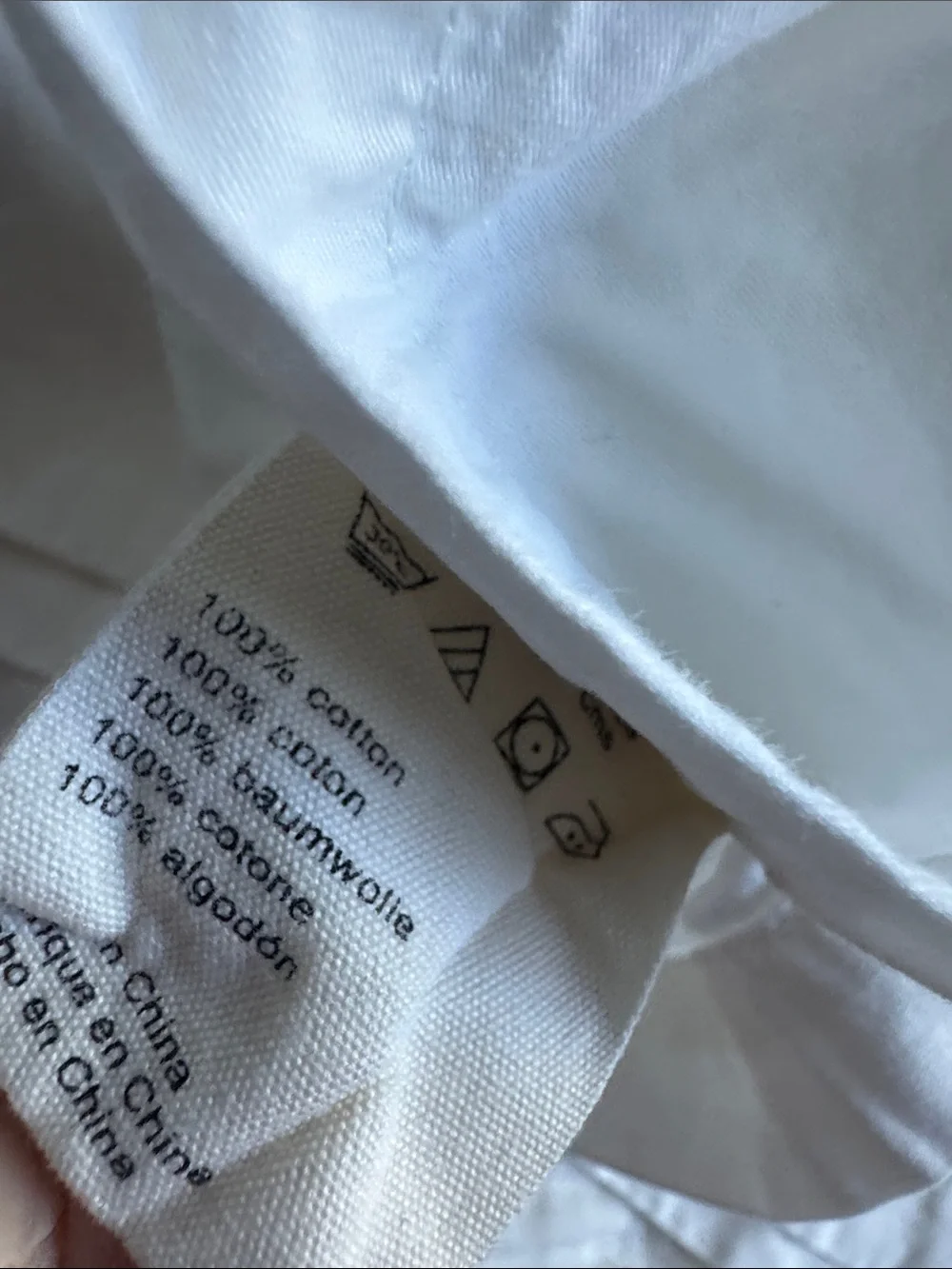 Anthropologie petunia king flat White Eyelet Embroidered sheet